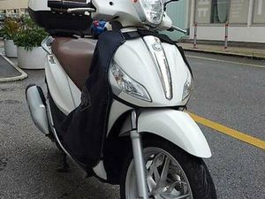 PIAGGIO MEDLEY 125 ABS 2019 38'400 KM TRÈS BON ÉTAT CANTON GENÈVE -