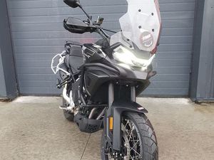 MOTO CFMOTO 700 MT DE DÉMONSTRATION
