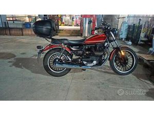 MOTO GUZZI V9 - 2018