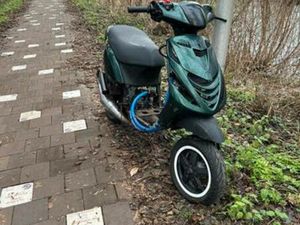 PIAGGIO ZIP SPRINT 70CC MALOSSI 7T — SCOOTERS | PIAGGIO — MARKTPLAATS