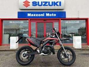 VENT DERAPAGE 50 SKATE ROSSO