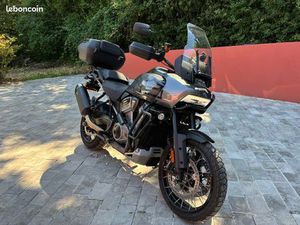 HARLEY-DAVIDSON PAN AMERICA 1250 SPECIAL - JANVIER 2023 - 4000 KM - ÉTAT PROCHE DU NEUF