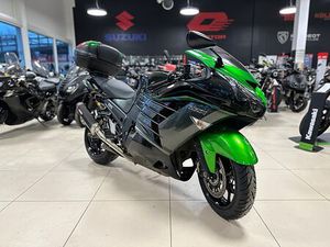KAWASAKI ZZR 1400 PERFORMANCE SPORT | SE KM! | TOPPBOKS | SCORPION SLIP-ON | NYE DEKK ++