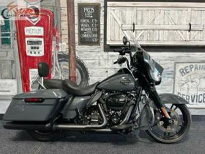 HARLEY-DAVIDSON STREET GLIDE FLHX (BJ 2017) — MOTOREN | HARLEY-DAVIDSON — MARKTPLAATS