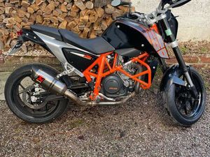 KTM 690 DUKE
