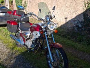 A VENDRE MOTO 125 CC