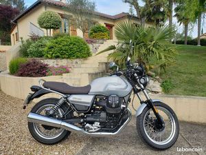 MOTO GUZZI V7 850 SPECIAL