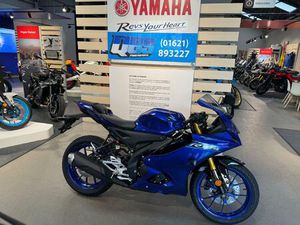 YAMAHA R125 EURO 5 124 CC