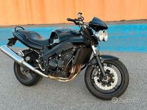 TRIUMPH SPEED FOUR - 2006