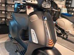 VESPA SPRINT 50 S BAULETTO + SUPPORTO OMAGGIO