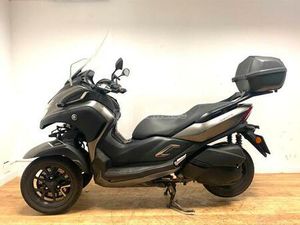 YAMAHA - TRICITY