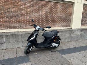 PIAGGIO - ZIP 50 4T