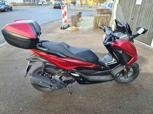 HONDA FORZA 125