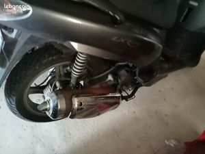 SCOOTER PEUGEOT 125