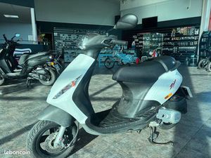 PIAGGIO ZIP 4T 2022