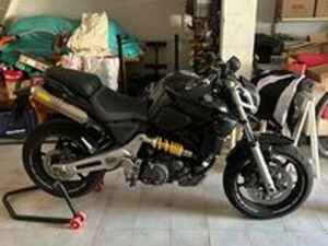 YAMAHA MT03