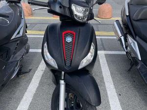 PIAGGIO MEDLEY 150 NERO