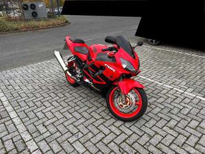 HONDA CBR 600