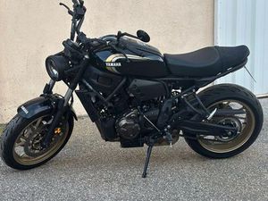 YAMAHA XSR 700
