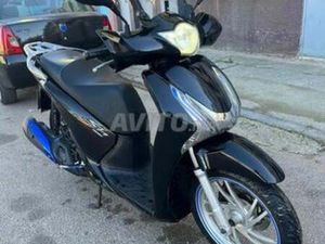 HONDA SH 125 ROBOT – MODÈLE 15/15