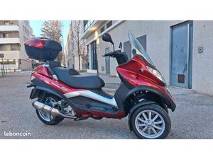 SCOOTER MP3 400 PROCHE DU NEUF ENTRETIEN COMPLET PIAGGIO