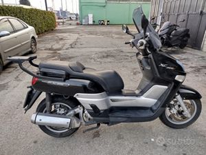 YAMAHA XC 300