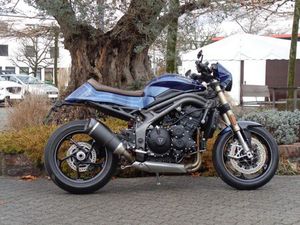 TRIUMPH 1050 SPEED TRIPLE S UMBAU AUF CAFE RACER