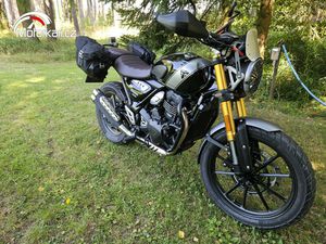 TRIUMPH SCRAMBLER 400 X