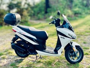 A VENDRE SCOOTER APRILIA SXR 50