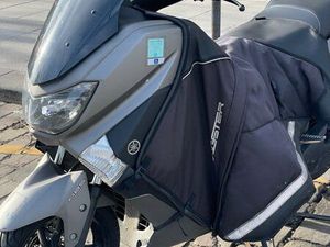 NMAX 125 EN TRÈS BON ÉTAT