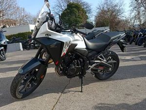 HONDA NX 500 BLANCHE 2025