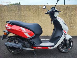 SCOOTER PEUGEOT KISBEE 50 CC 4T ESSENCE