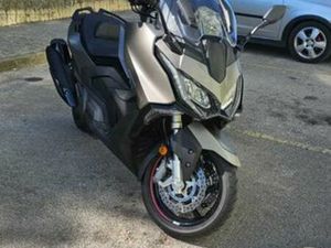 KYMCO AK550 PREMIUM COM TOP CASE E QUAD LOCK SEIXAL, ARRENTELA E ALDEIA DE PAIO PIRES
