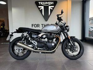 TRIUMPH SPEED TWIN 1200 FOR SALE IN ROMFORD
