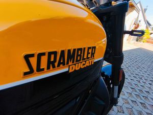 DUCATI SCRAMBLER 800 SONDERMODELL! 75 PS! TOP ZUSTAND!