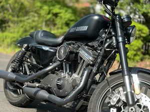 HARLEY DAVIDSON CUSTOM ROADSTER 1200 SCHWARZ MATT + KESSTECH