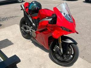 PANIGALE V4S 2025 FULL AKRAPOVIC