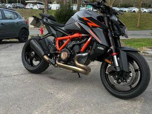KTM 1390 SUPER DUKE R