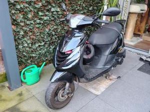 PIAGGIO ZIP 2023 — SCOOTERS | PIAGGIO — MARKTPLAATS
