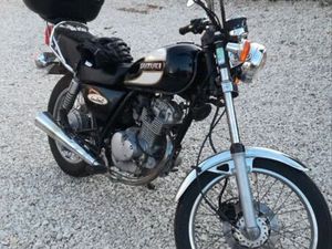 MOTO 125 GN SUZUKI