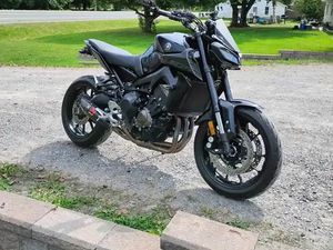 YAMAHA MT09
