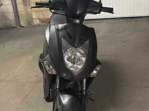 ② KYMCO AGILITY 50