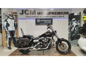 HARLEY DAVIDSON - DYNA STREET BOB