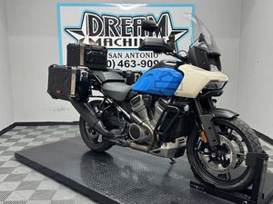 2022 PAN AMERICA® 1250 SPECIAL
