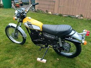 ICH BIETE HIER EINE YAMAHA DT250 TYP 512