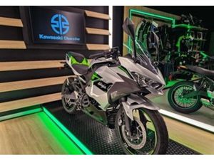 KAWASAKI NINJA E-1 OD REKI KAWASAKI MOTO CHORZOW ELEKTRYCZNY 7KM