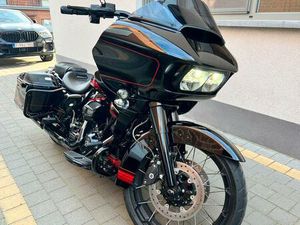 ② HARLEY DAVIDSON ROAD GLIDE CVO 117CI SPÉCIAL