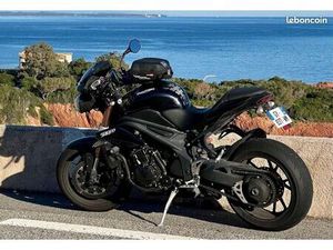 TRIUMPH SPEED TRIPLE 1050 ABS