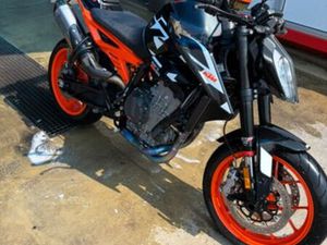 KTM 890 GP / 2200 KM / FULL AKRAPOVIC