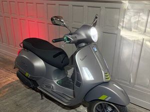 VESPA 125 GTS SUPERTECH